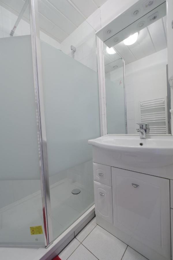 Un Appartement Sur La Marina De St-Gilles Сен-Жиль-Круа-де-Ви Экстерьер фото