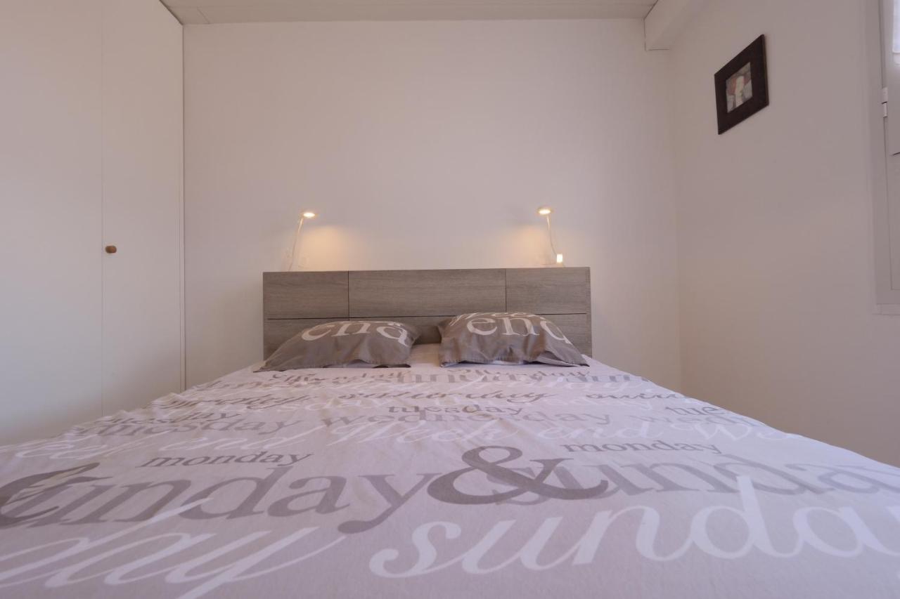 Un Appartement Sur La Marina De St-Gilles Сен-Жиль-Круа-де-Ви Экстерьер фото