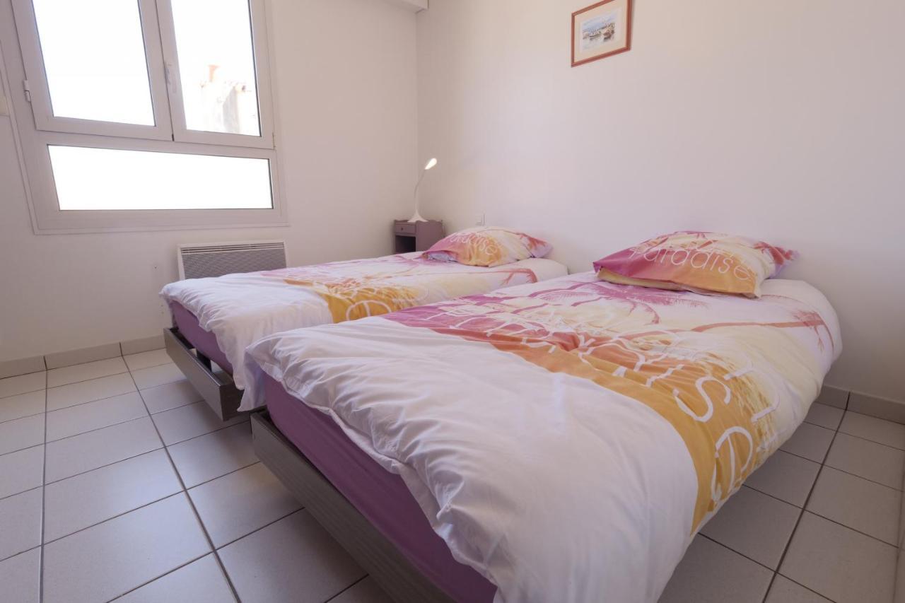 Un Appartement Sur La Marina De St-Gilles Сен-Жиль-Круа-де-Ви Экстерьер фото