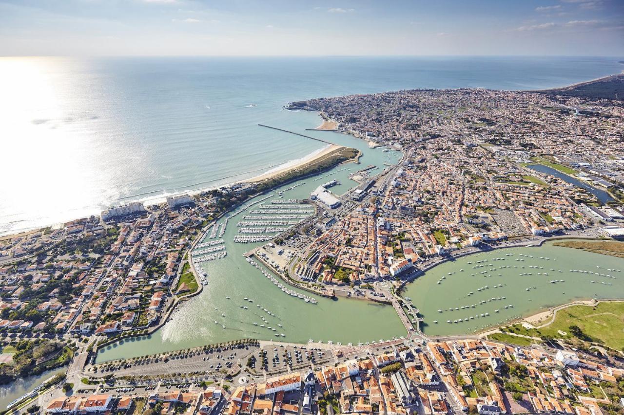Un Appartement Sur La Marina De St-Gilles Сен-Жиль-Круа-де-Ви Экстерьер фото